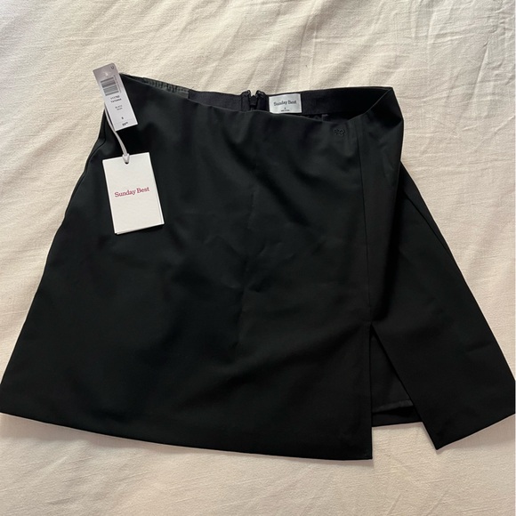 Aritzia, Sunday Best, Tatiana Mini Skirt - Picture 2 of 5